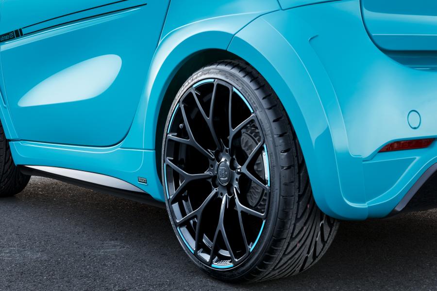 Детали экстерьера Smart ForTwo Ultimate 125 by Brabus (A453) 2017 года  (фото 3 из 17)